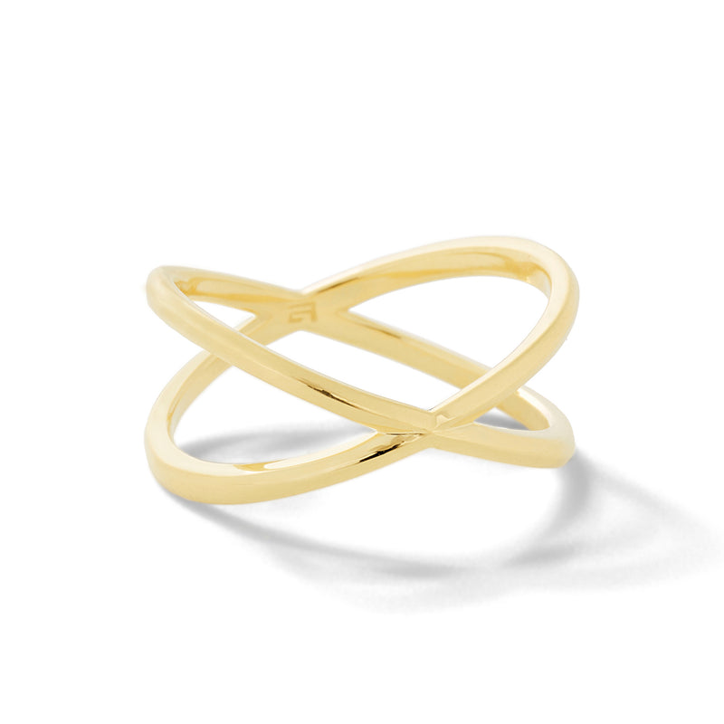 Shorty in 18K Yellow Gold with Bevel Detail