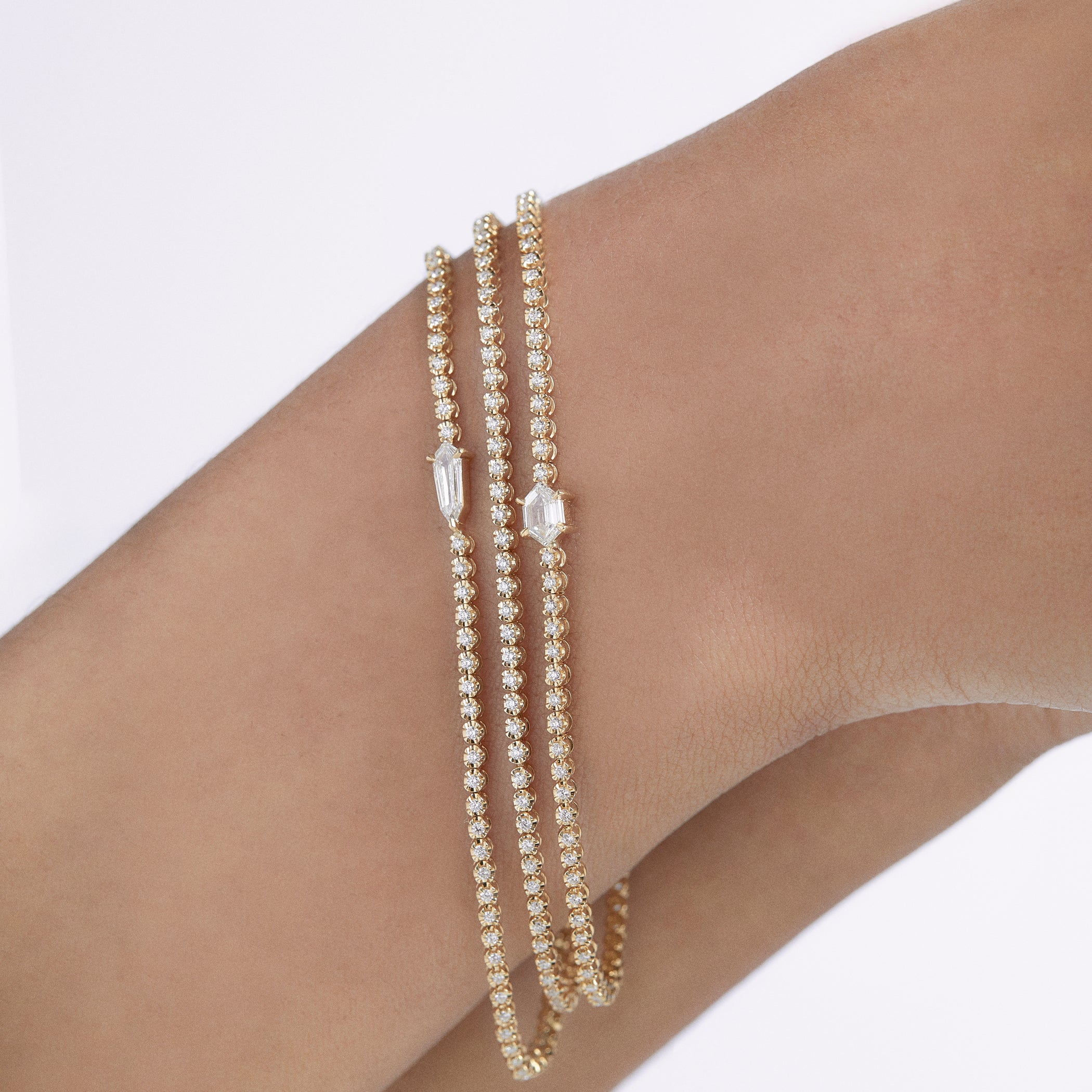 Offset Line Bracelet - Hero in 18K Rose Gold with White Diamonds